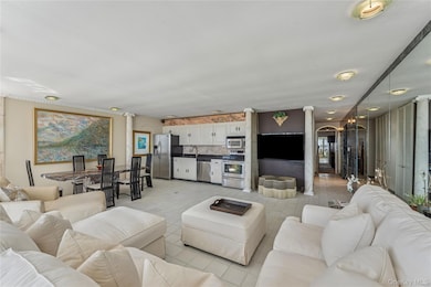 Yardarm Beach Condos unit 48, Westhampton Beach, NY 11978 - photo 5