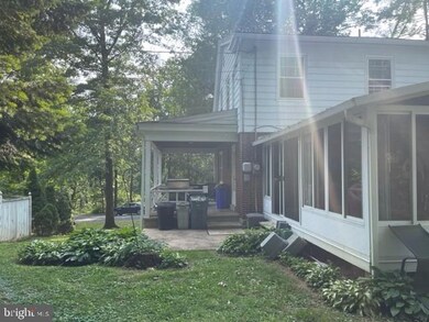 411 N 4th St, Lemoyne, PA 17043 - photo 4