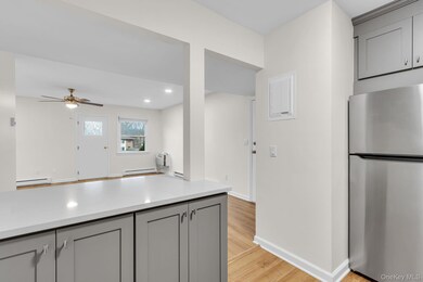 17 Hastings Ct unit B, Yorktown Heights, NY 10598 - photo 4