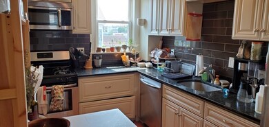 11 Linden St unit 3, Boston, MA 02127 - photo 3