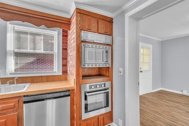 410 Draper Ave, Pulaski, VA 24301 - photo 7