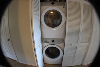 206 Loch Cir, Hampton, VA 23669 - photo 7