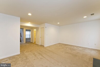 201 Hamilton Ct, Stephens City, VA 22655 - photo 5