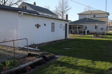811 W Walnut St, Portland, IN 47371 - photo 4