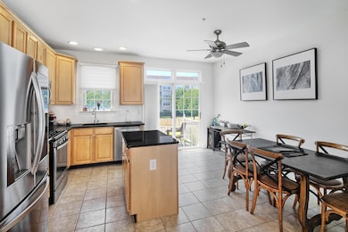 406 Newburgh Ct, West New York, NJ 07093 - photo 3