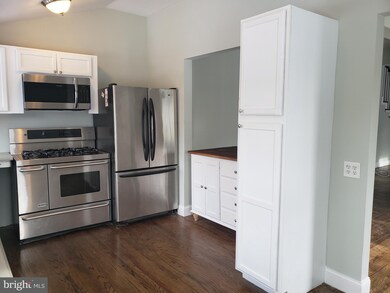 318 Mount Vernon Ave, Laurel Springs, NJ 08021 - photo 4