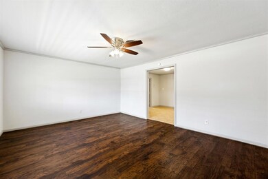 508 Walnut Creek Dr, Azle, TX 76020 - photo 6