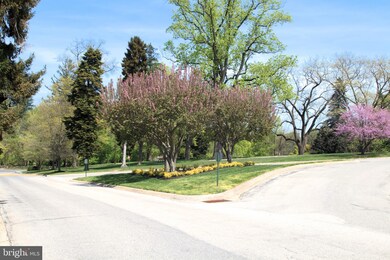 Radnor House unit 416, Bryn Mawr, PA 19010 - photo 3