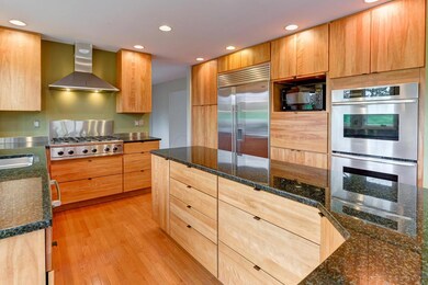 Gourmet Kitchen