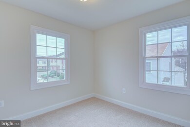 2017 N Anvil Ln, Temple Hills, MD 20748 - photo 3