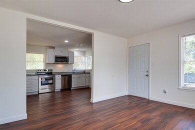 2206 Avenue M unit B, Rosenberg, TX 77471 - photo 3