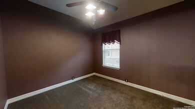 10625 Black Horse, Helotes, TX 78023 - photo 7
