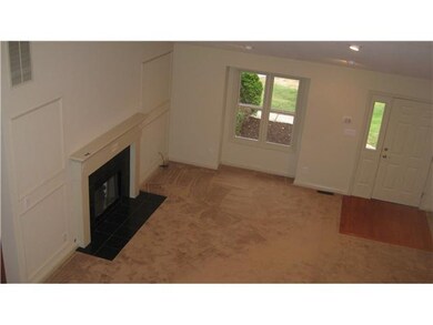 8925 B Stonegate Unit B Way, Indianapolis, IN 46227 - photo 4