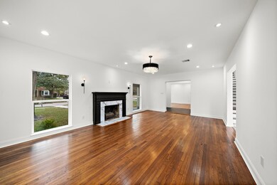 3321 Parkwood Dr, Houston, TX 77021 - photo 7