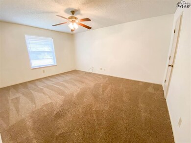 1305 Hunt St, Wichita Falls, TX 76302 - photo 6