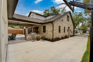 10010 Chevy Chase Dr, Houston, TX 77042 - photo 4