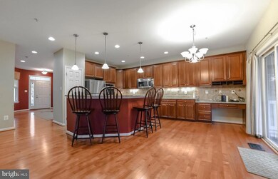 23249 Wild Daisy Way, California, MD 20619 - photo 3