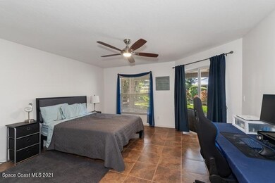 07_1895AtriumDr_14_PrimaryBedroom_FlexML