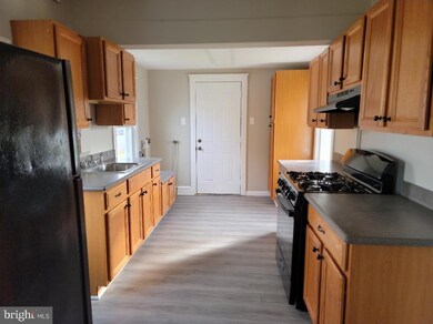 283 Jefferson St, Penns Grove, NJ 08069 - photo 7