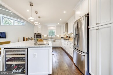 6900 Sycamore St, Falls Church, VA 22046 - photo 6