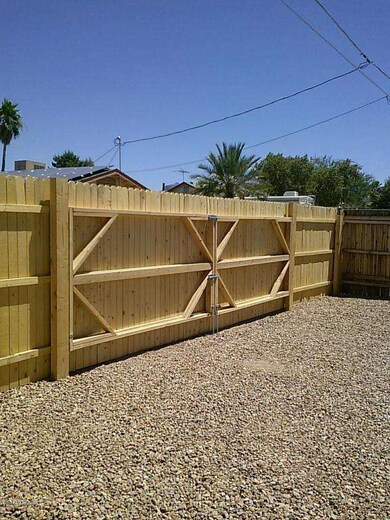 Monte up close RV gate