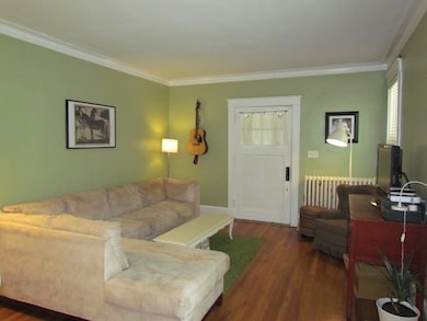 The large, open living room adjoins the dining spa
