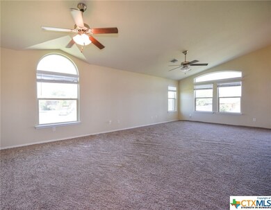 304 Chrislyn St, Troy, TX 76579 - photo 5