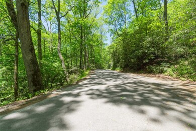 Access via Upper Lake Road
