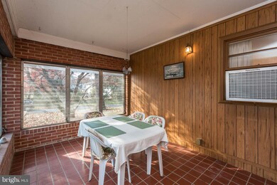 213 Sun Glo Rd, Pasadena, MD 21122 - photo 7