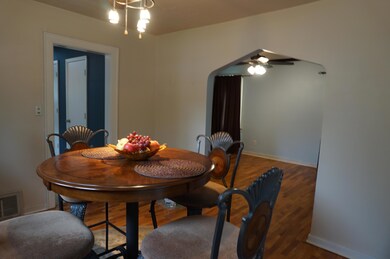 556 Brookland Blvd, Lansing, MI 48910 - photo 5