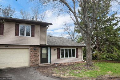 003-9556KingsviewLaneN-MapleGrove-MN-small.jpg