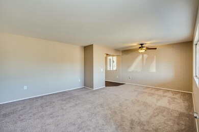 9915 W Pinehurst Dr, Sun City, AZ 85351 - photo 2
