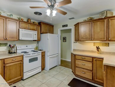 5765 Cherry Laurel Dr, Jacksonville, FL 32210 - photo 5