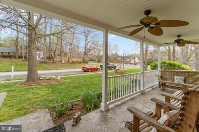 8850 Woodlawn Way, Springfield, VA 22153 - photo 6