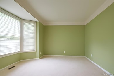 5401 Creekmonte Dr unit 75, Rochester, MI 48306 - photo 5