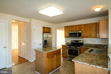 6911 S Dewey Ct, Fredericksburg, VA 22407 - photo 7