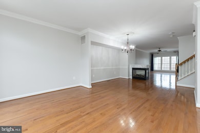 16440 Steerage Cir, Woodbridge, VA 22191 - photo 3