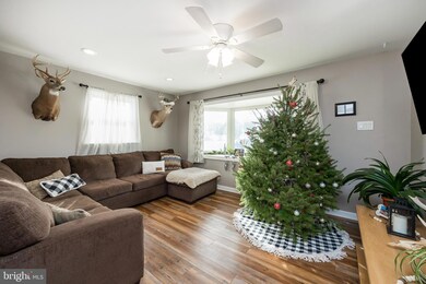 502 Penn St, Pennsburg, PA 18073 - photo 3