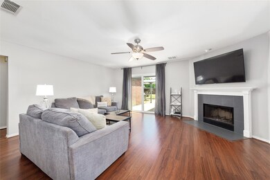 3818 Warwick Ln, Richardson, TX 75082 - photo 7