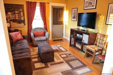 117 Hunter St, Glens Falls, NY 12801 - photo 5