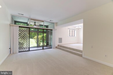 1631 Parkcrest Cir unit 8B/101, Reston, VA 20190 - photo 5