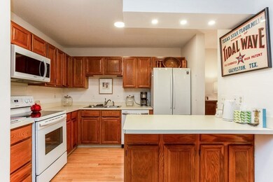 212 Fairway Village unit 212, Northampton, MA 01060 - photo 5
