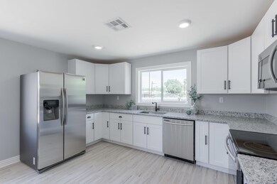 Kitchen (1)-FULL