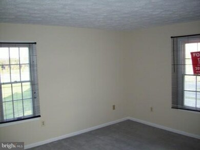 821 Stratford Way unit K, Frederick, MD 21701 - photo 3