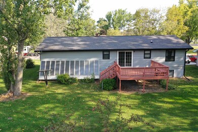 633 Clark St, Reedsburg, WI 53959 - photo 3