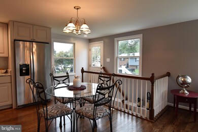 210 Kenwood Rd, Pasadena, MD 21122 - photo 5