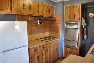 1180 Carbone Dr, Columbus, OH 43224 - photo 5