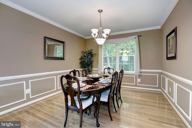 21111 Hickory Forest Way, Germantown, MD 20876 - photo 7