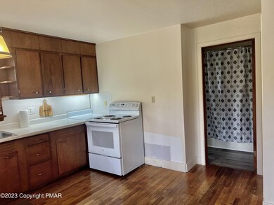 909 Upper Middle Creek Rd, Kunkletown, PA 18058 - photo 6