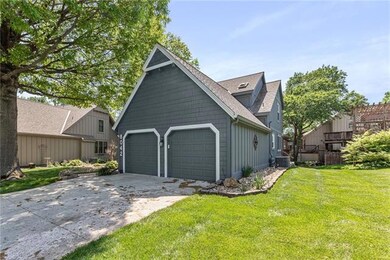 8042 Monrovia St, Lenexa, KS 66215 - photo 2